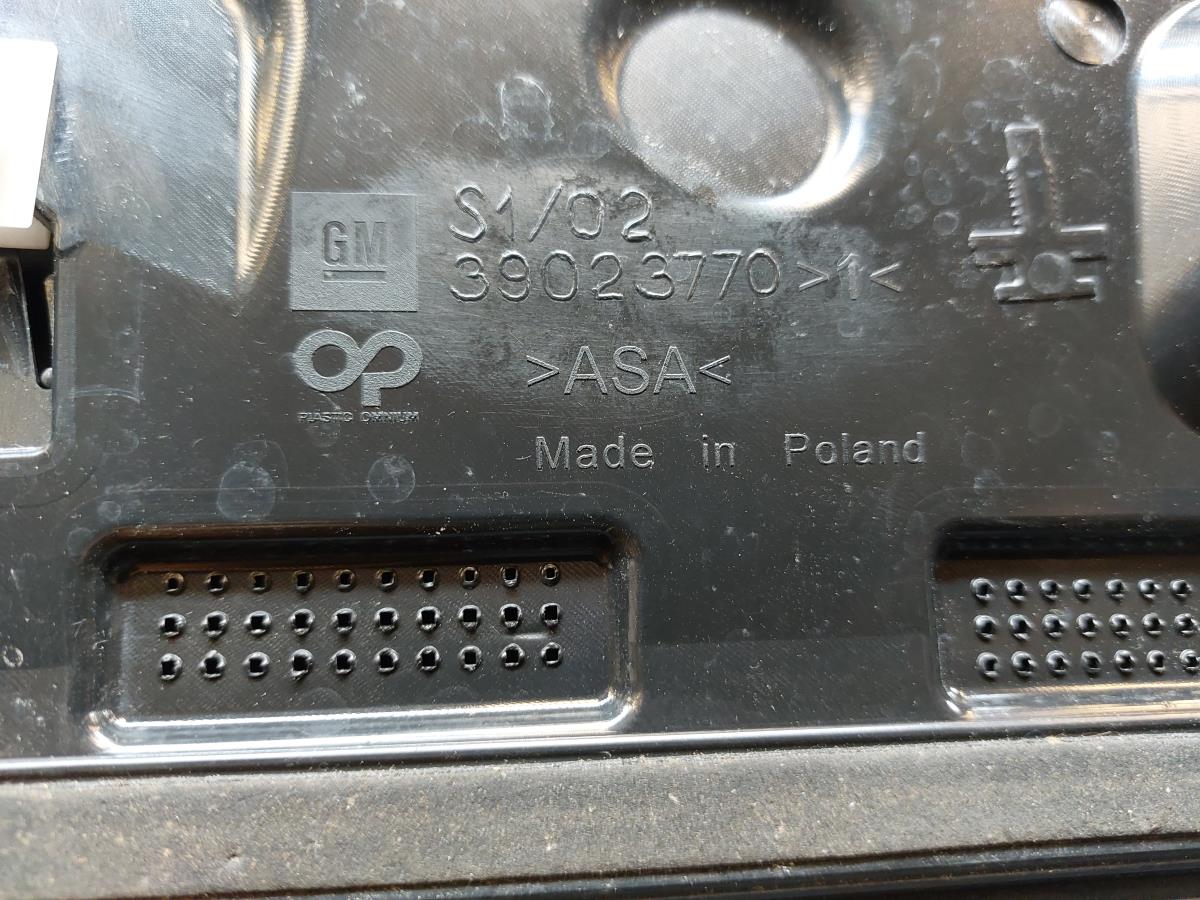 Becquet de coffre OPEL Astra K Imagem-12