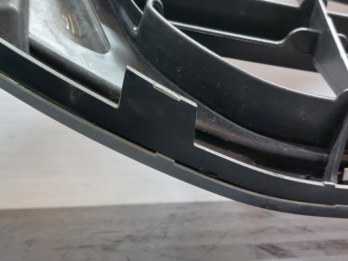 Front grille TOYOTA Hilux VII Pick Up (_N1_, _N2_, _N3_) Imagem-17