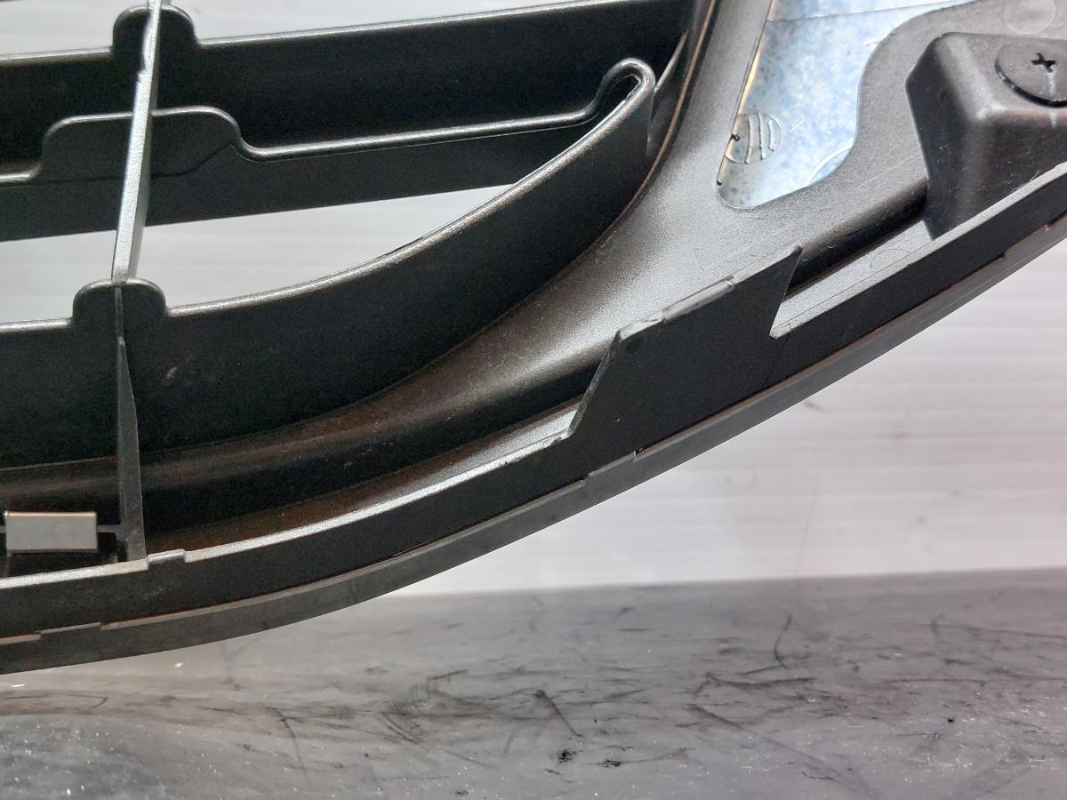 Front grille TOYOTA Hilux VII Pick Up (_N1_, _N2_, _N3_) Imagem-22