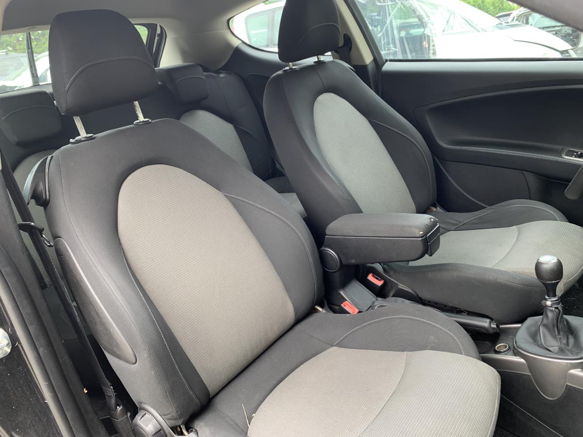 Seats set ALFA ROMEO Mito (955_)