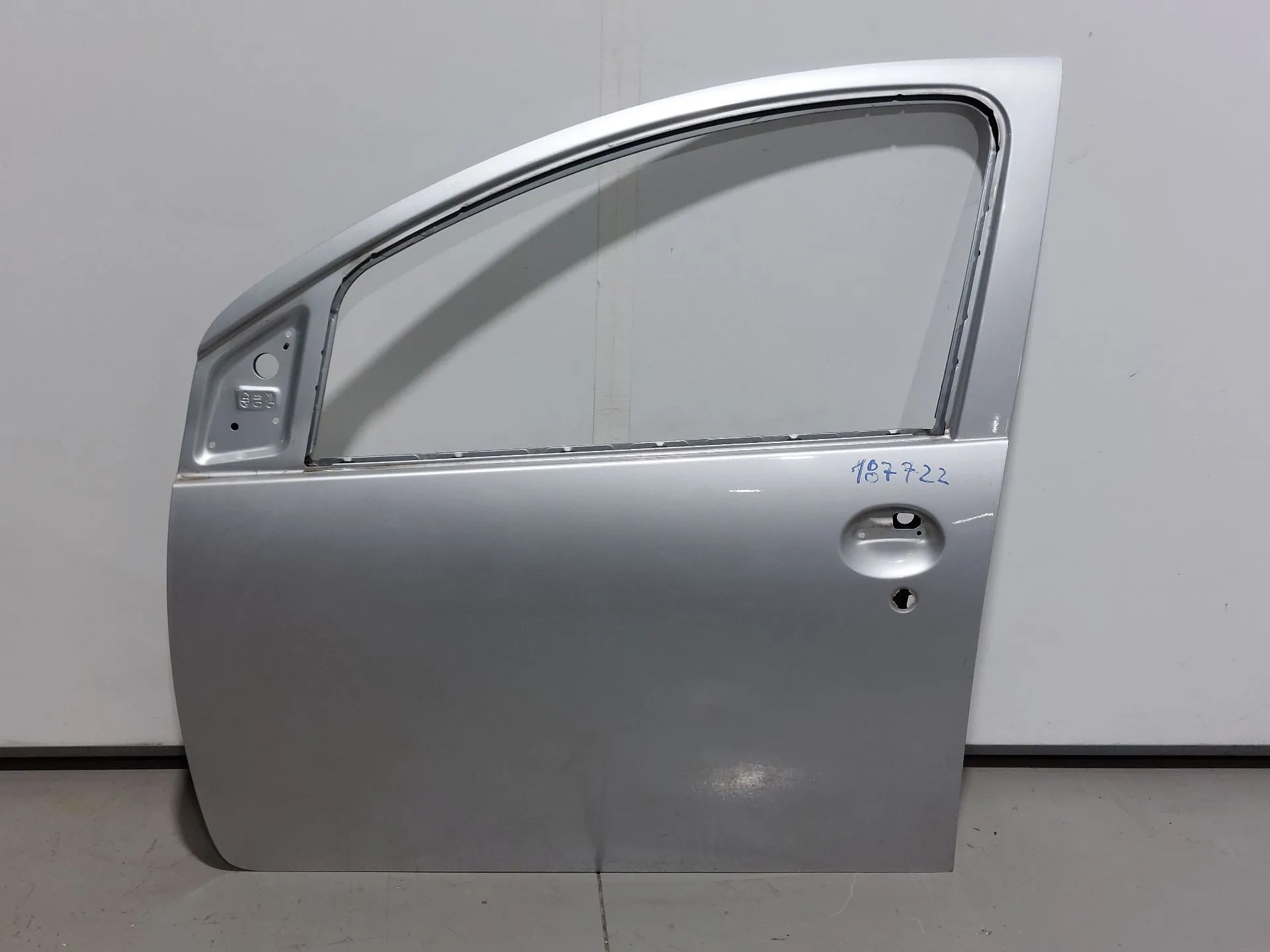 Left front Door TOYOTA Aygo (_B1_)