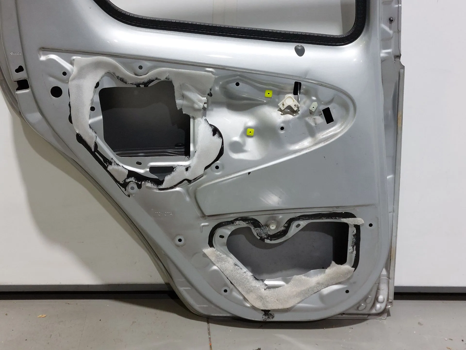Porta posteriore sinistra TOYOTA Aygo (_B1_) Imagem-6