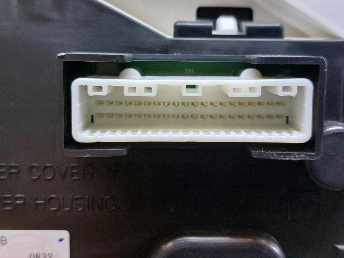 Quadro strumenti / Pannello strumenti NISSAN Qashqai II (J11) Imagem-5