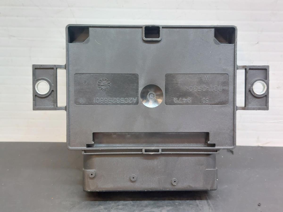 Modulo / Centralina freno di stazionamento NISSAN Qashqai II (J11) Imagem-2