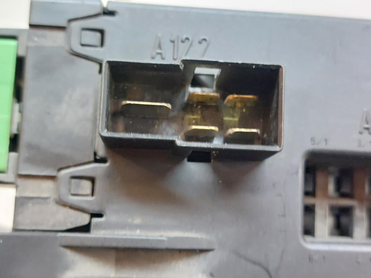 Caja fusibles / SAM / BSI MERCEDES-BENZ Vito Combi (638) Imagem-1