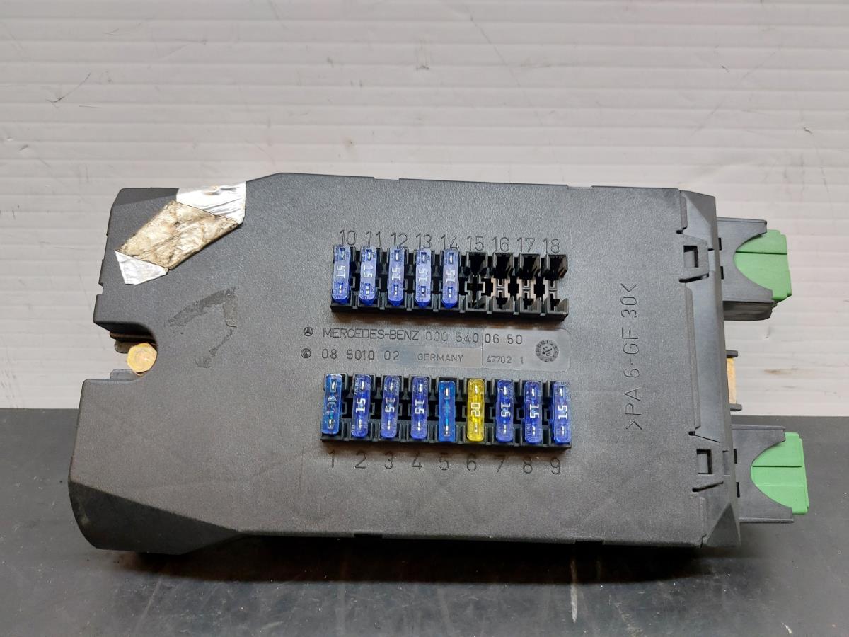 Caja fusibles / SAM / BSI MERCEDES-BENZ Vito Combi (638) Imagem-6