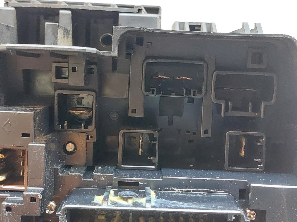 Caja fusibles / SAM / BSI HONDA CR-V III (RE_) Imagem-3