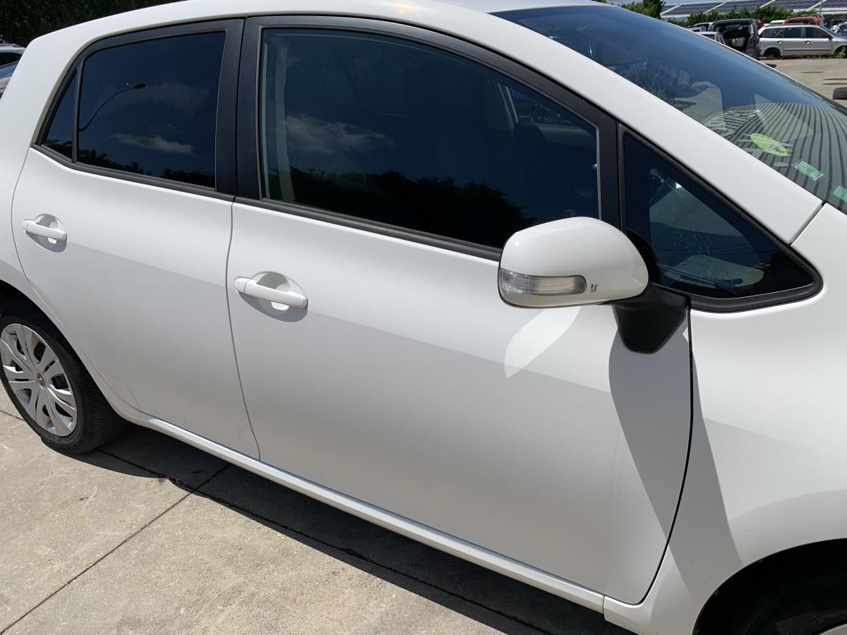 Porta frente direita TOYOTA Auris Hatchback (_E15_)