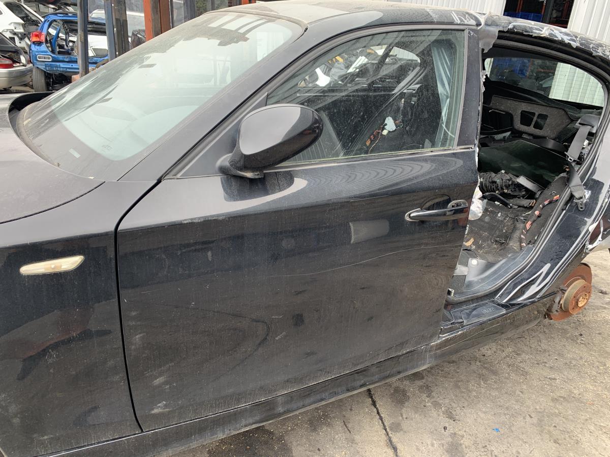 Porta frente esquerda BMW 1 (E87)