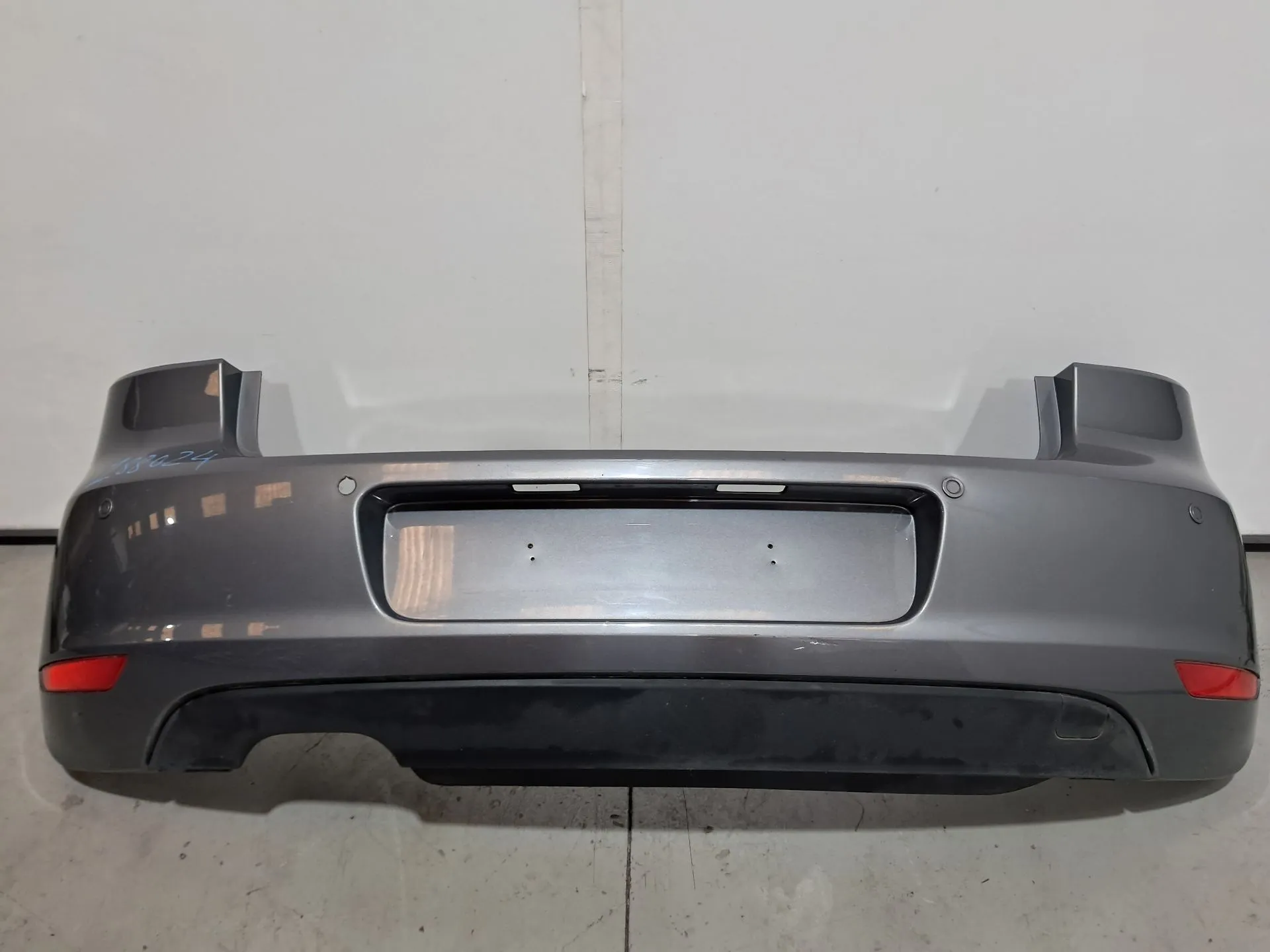 Rear Bumper VOLKSWAGEN Golf VI (5K1)