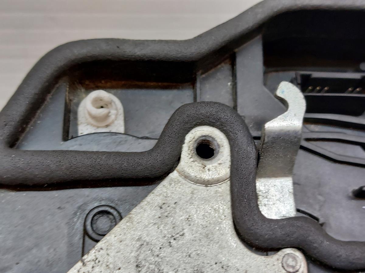 Fechadura / fecho porta trás esquerdo BMW 1 (E87) Imagem-7