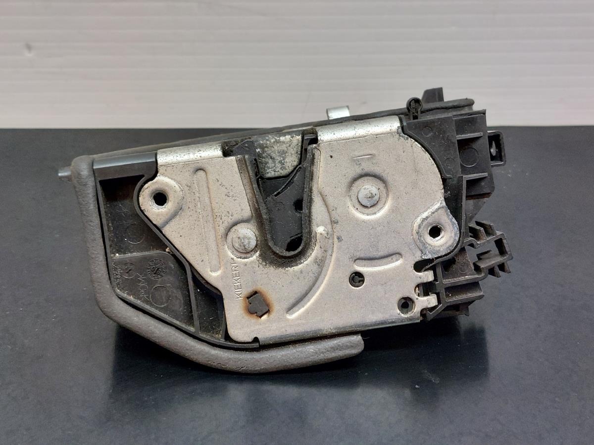 Fechadura / fecho porta trás esquerdo BMW 1 (E87) Imagem-8