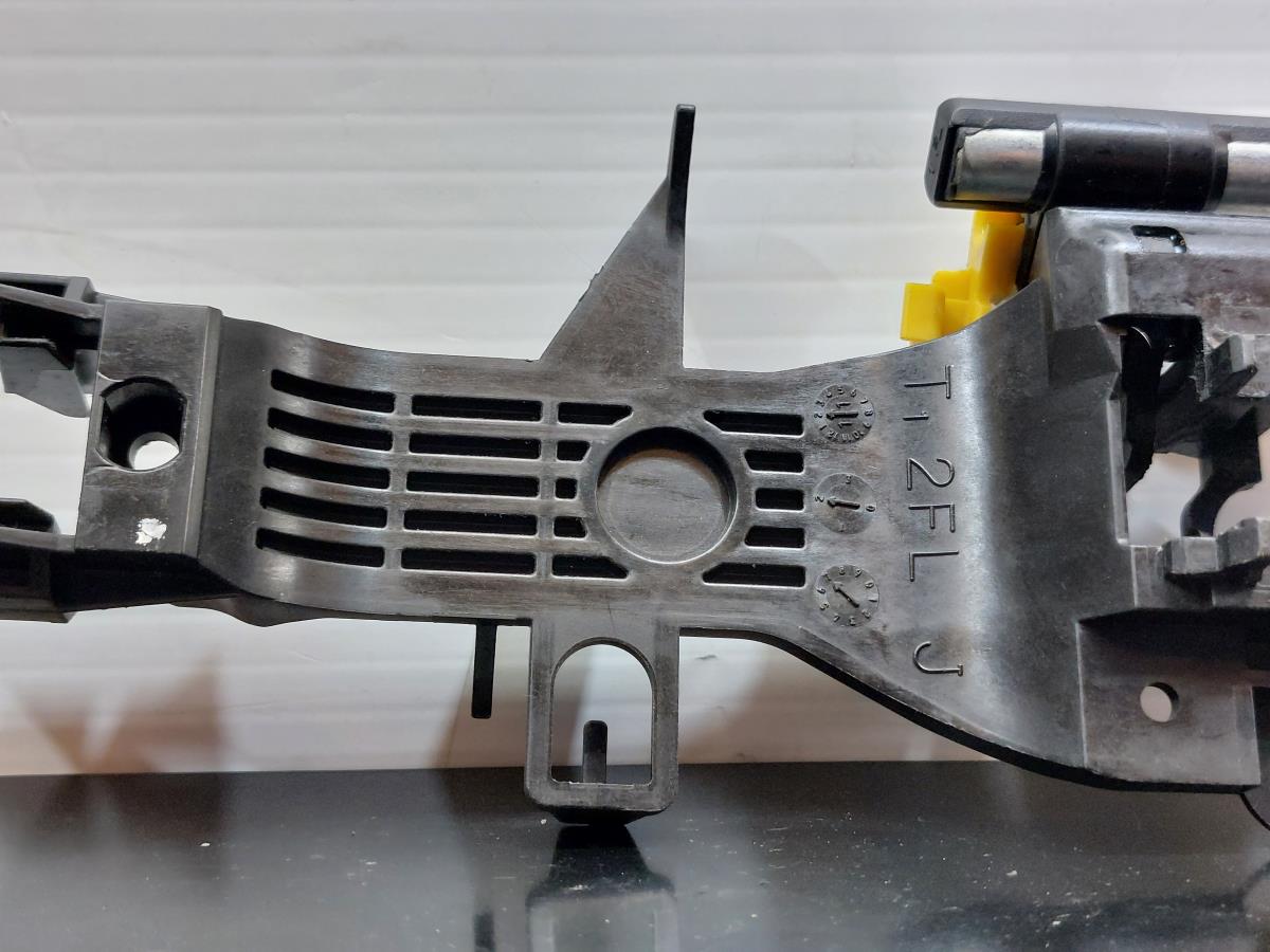 Supporto maniglia porta anteriore sinistra TOYOTA Auris Hatchback (_E18_) Imagem-2