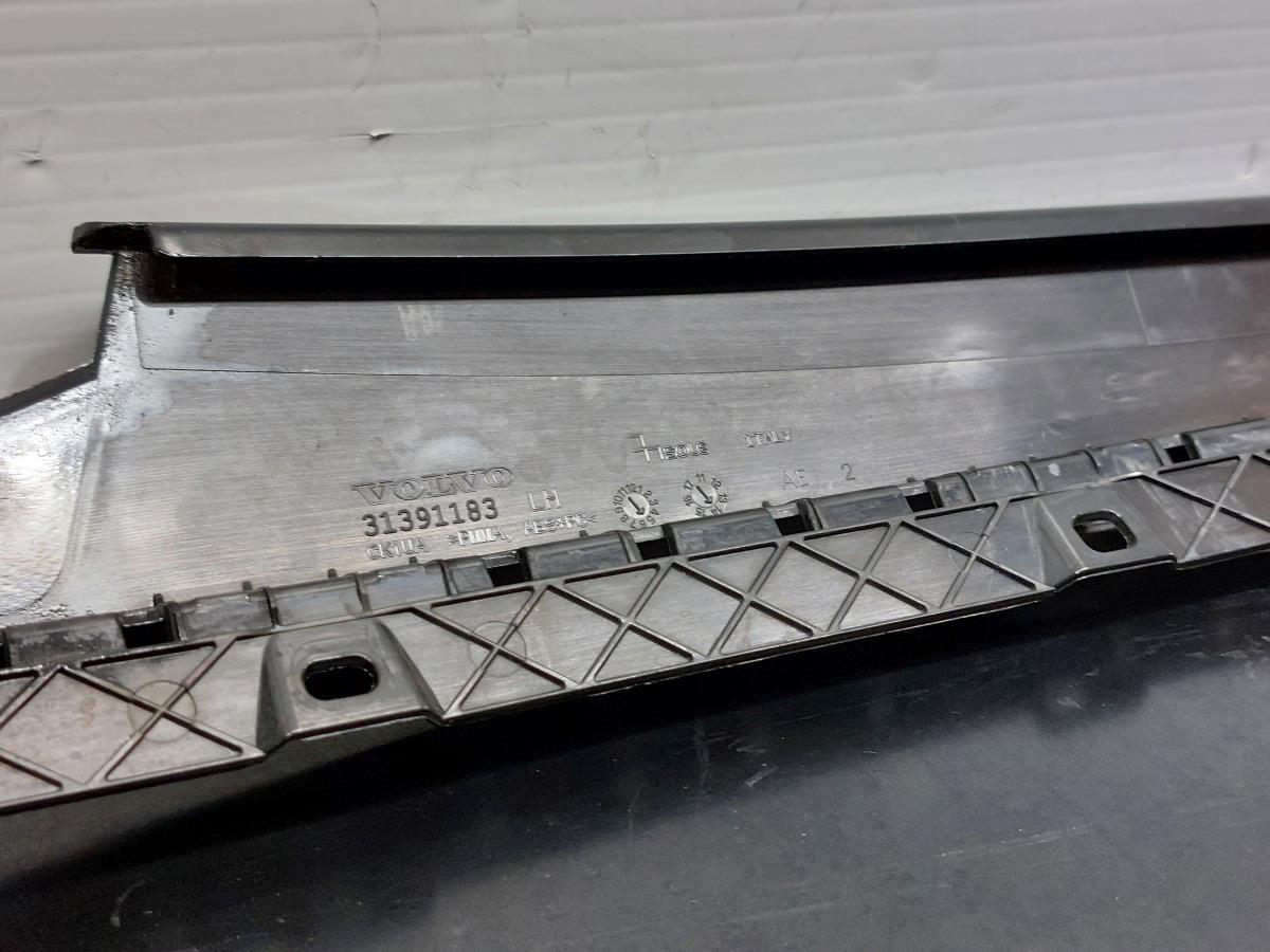 Moulure de porte avant gauche VOLVO V40 Hatchback Imagem-6
