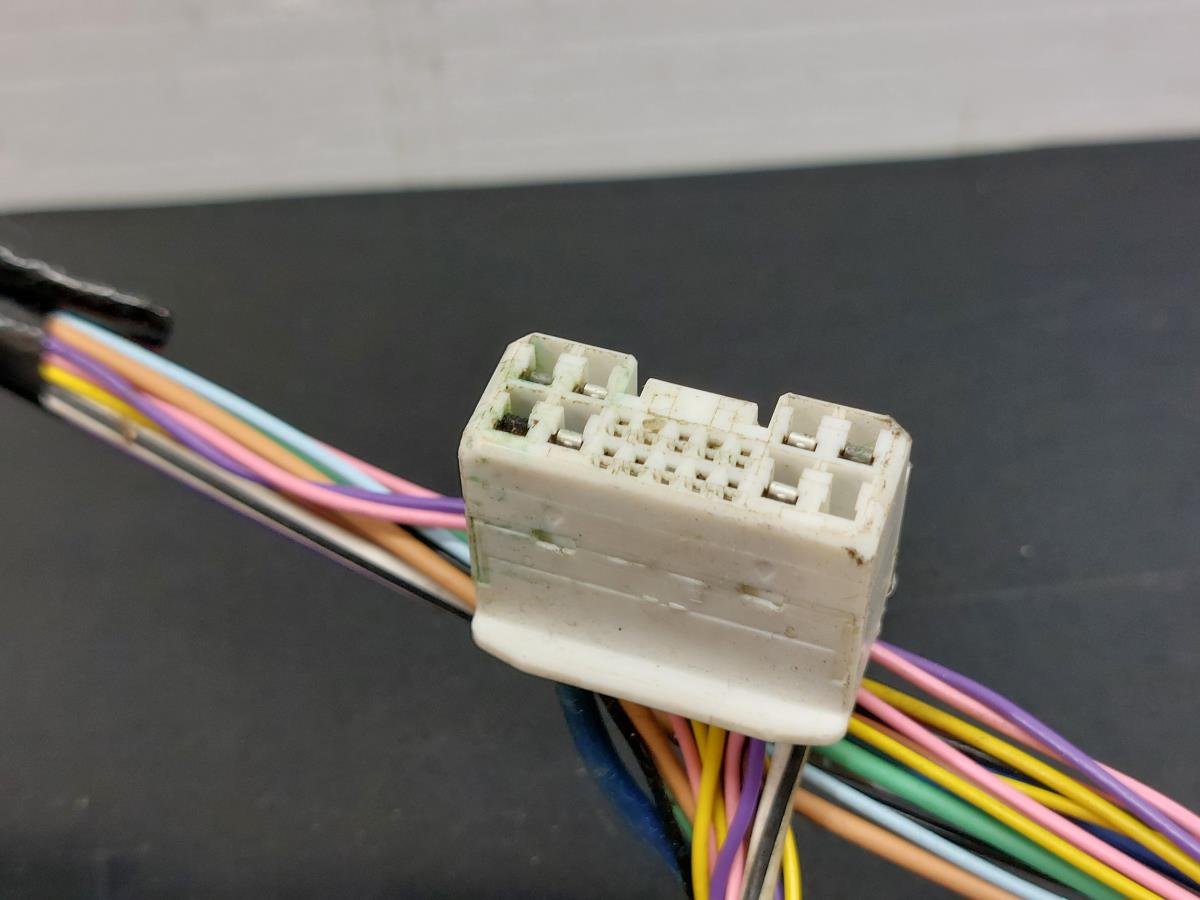 Interior wiring TOYOTA Verso (_R2_) Imagem-3