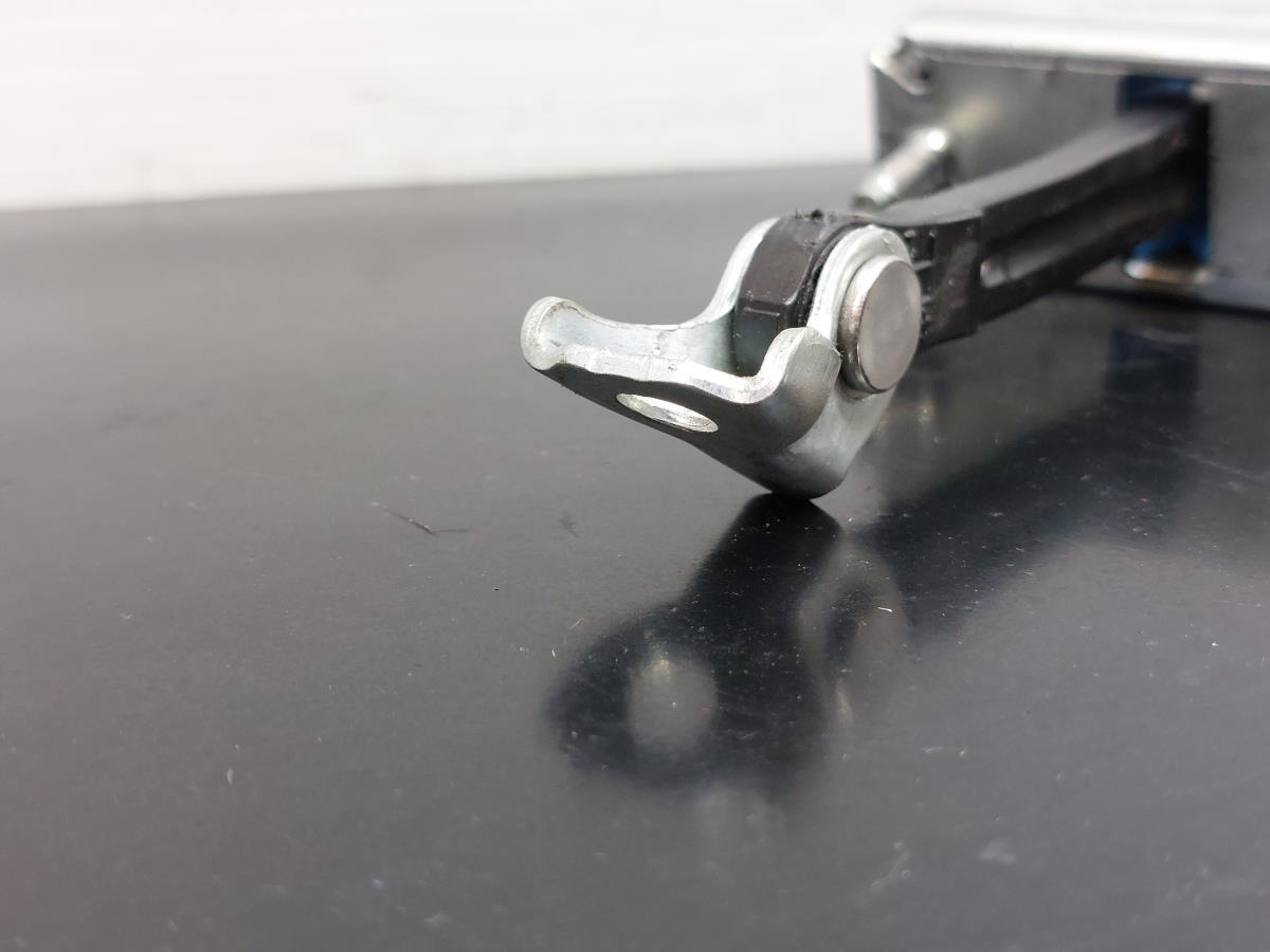 Limitatore porta anteriore destro TOYOTA Verso (_R2_) Imagem-1