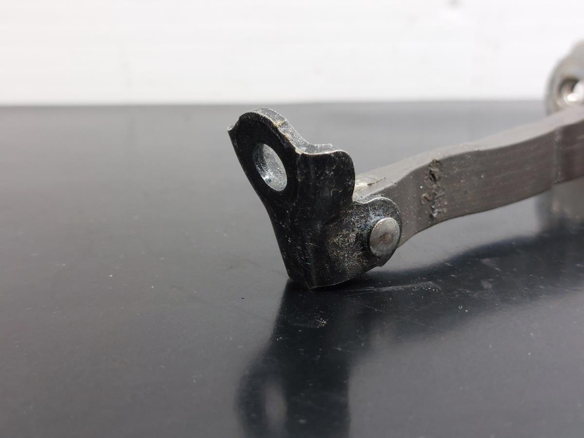 Limitador de puerta  delantero izquierdo TOYOTA Yaris (_P13_) Imagem-1