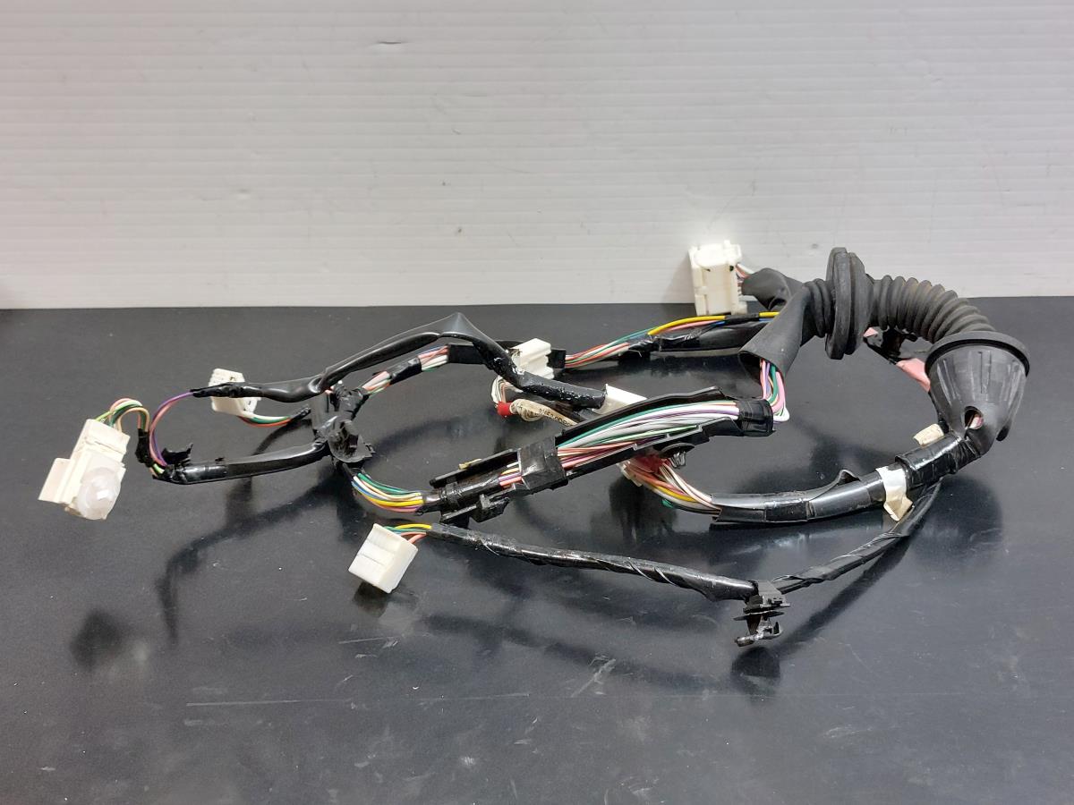 Cableado interior TOYOTA Yaris (_P13_)