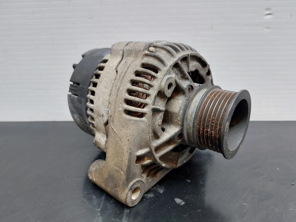 Alternador MERCEDES-BENZ Sprinter 2-t Combi (901, 902)