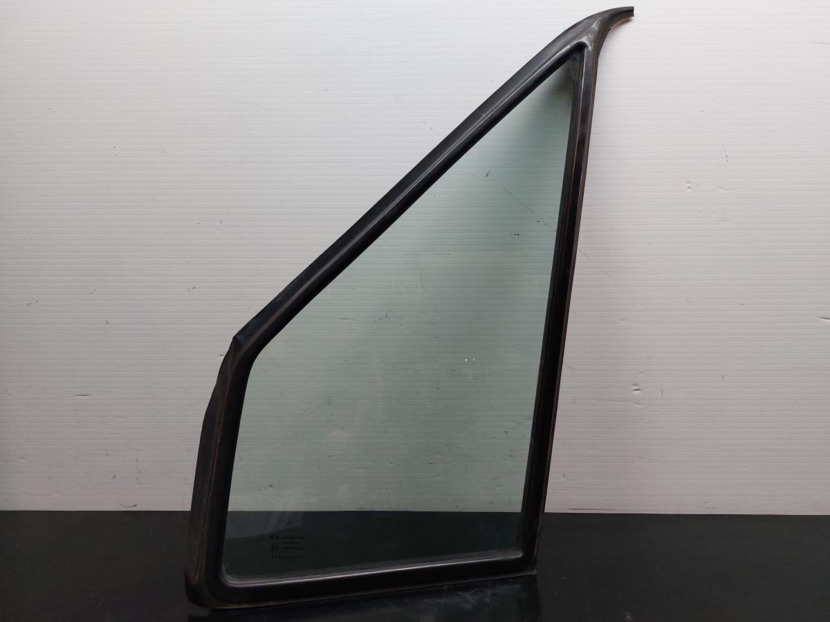 Vidro triangular frente esquerdo MERCEDES-BENZ Sprinter 2-t Combi (901, 902)