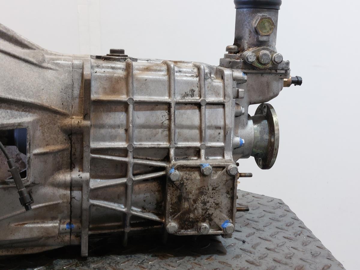 Caixa de velocidades manual IVECO Daily II Chassis Imagem-4