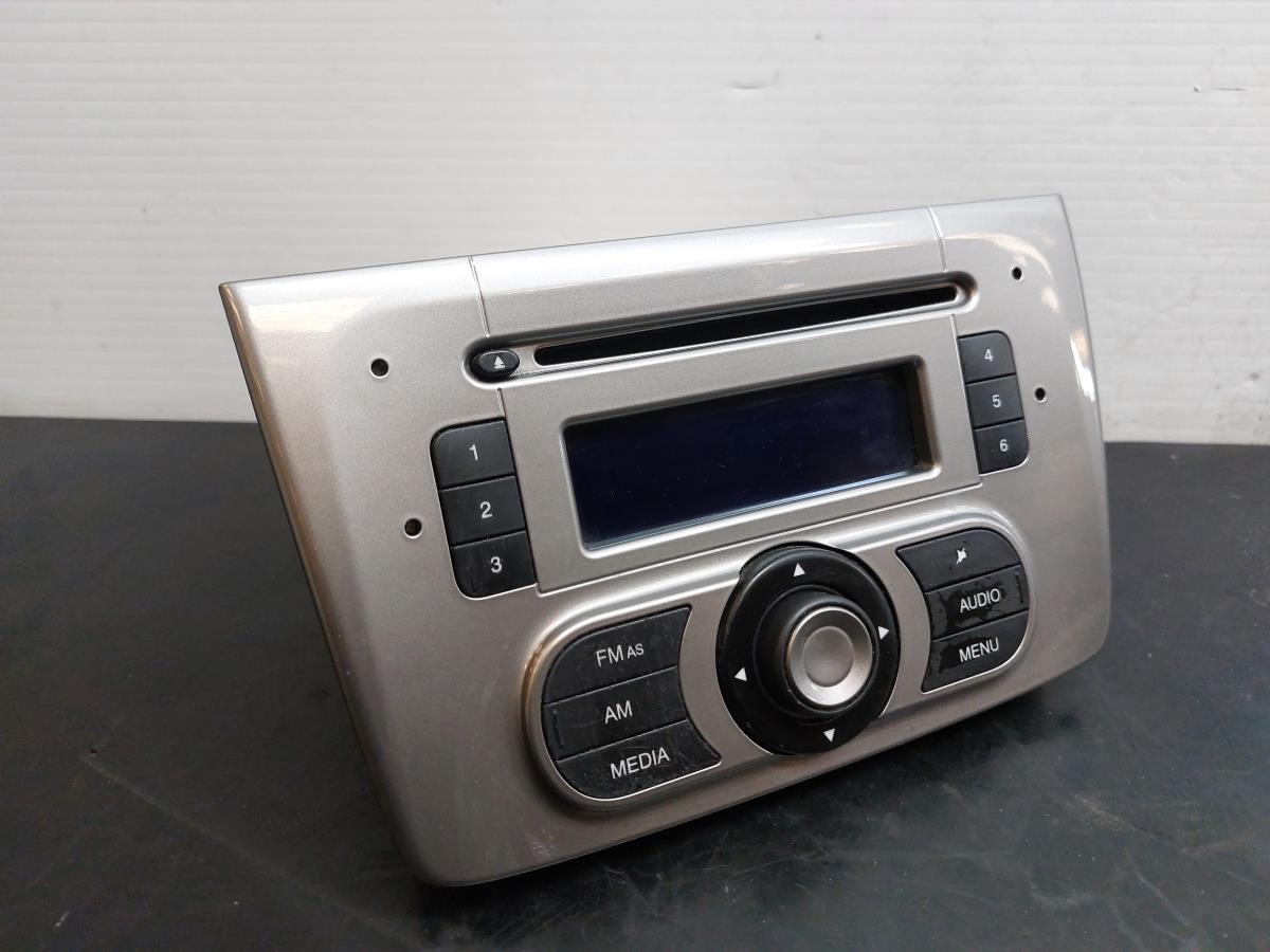 Rádio / auto-rádio ALFA ROMEO Mito (955_)