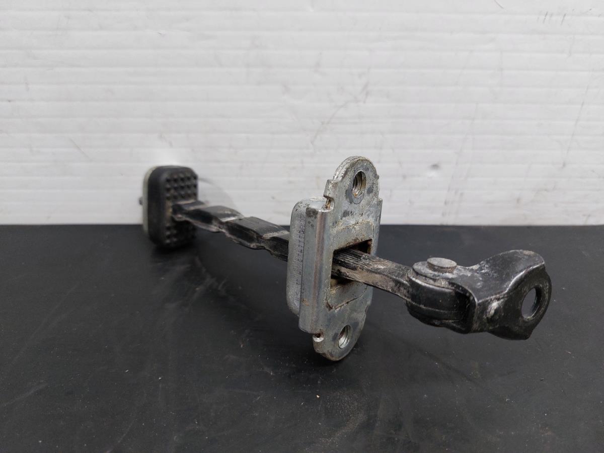 Left front Door limiter  HONDA CR-V III (RE_) Imagem-1