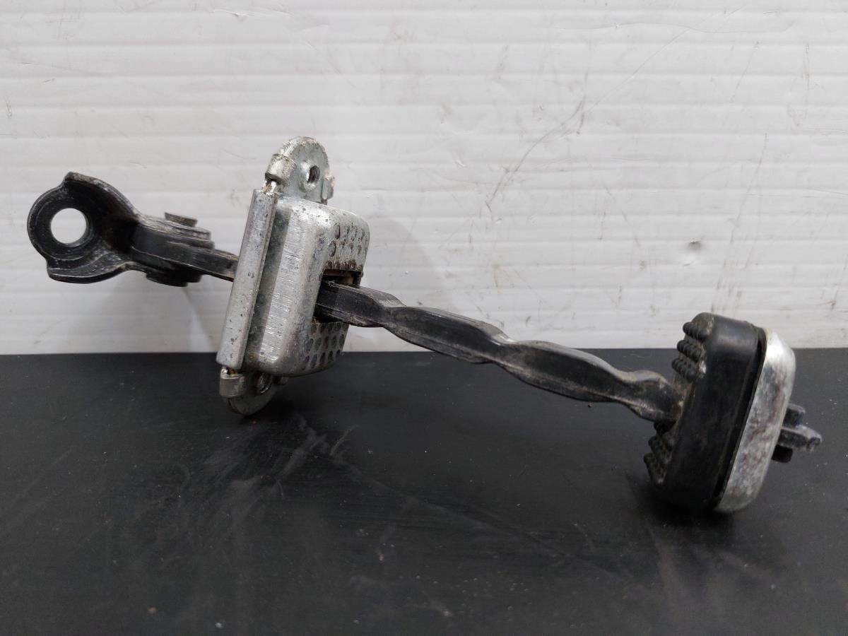 Limitador de puerta  delantero izquierdo HONDA CR-V III (RE_)