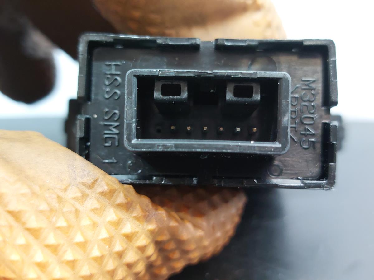 Seat heating switch HONDA CR-V III (RE_) Imagem-2