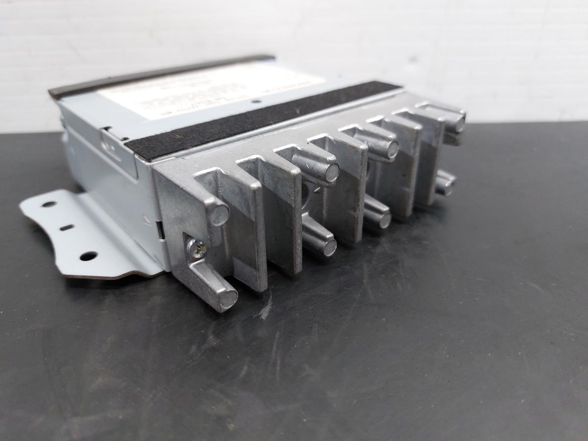 Amplificador de colunas HONDA CR-V III (RE_) Imagem-3