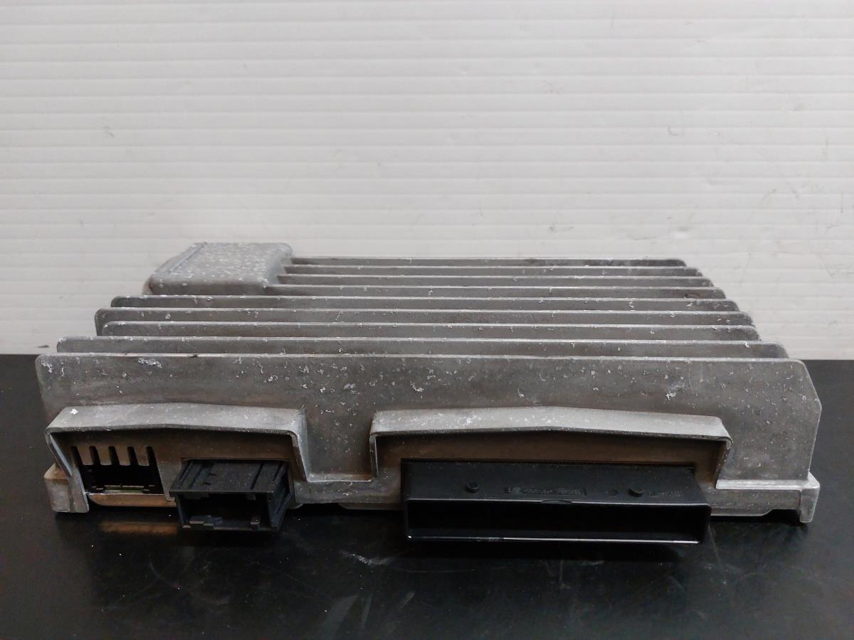 Amplificador de colunas AUDI A5 Sportback (8TA) Imagem-3