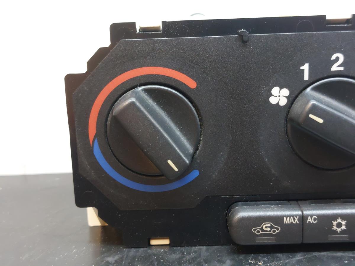 Commande Chauffage Pour Opel Astra 1999 - Référence 90559839 / 501 732 - Occasion
