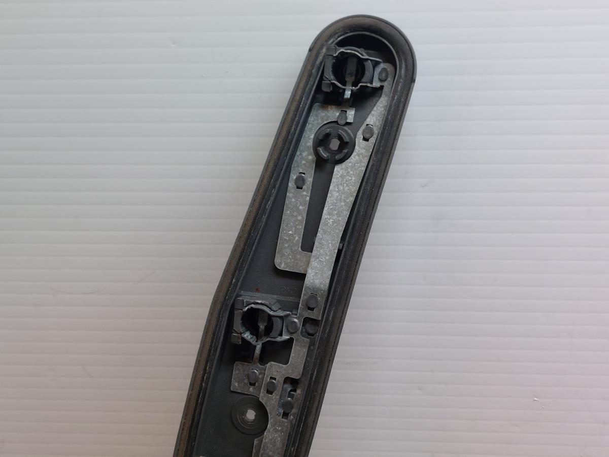 Left light bulb cover holder  FIAT Punto (176_) Imagem-3