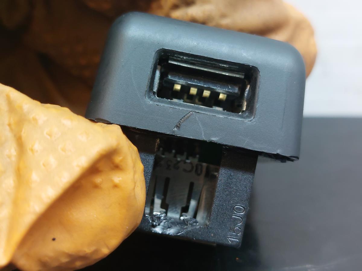 Módulo USB / AUX / IPOD PEUGEOT 308 (4A_, 4C_) Imagem-2