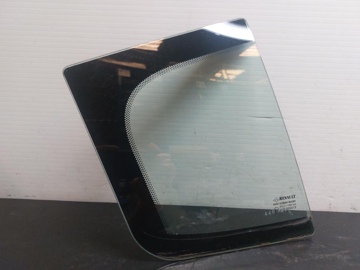 Right rear triangle window RENAULT Megane III (BZ0_)