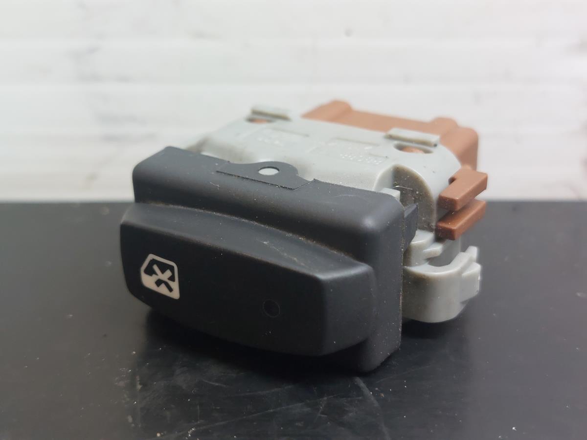Comando / botão / interruptor multifunções RENAULT Megane II Break Société (KM_)
