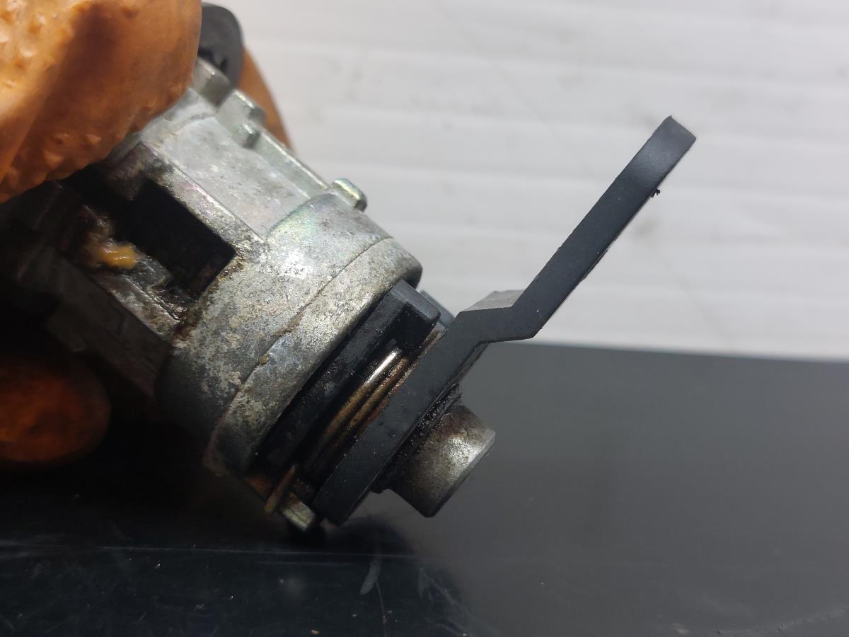 Canhão de porta FORD Ka (RB_) Imagem-3