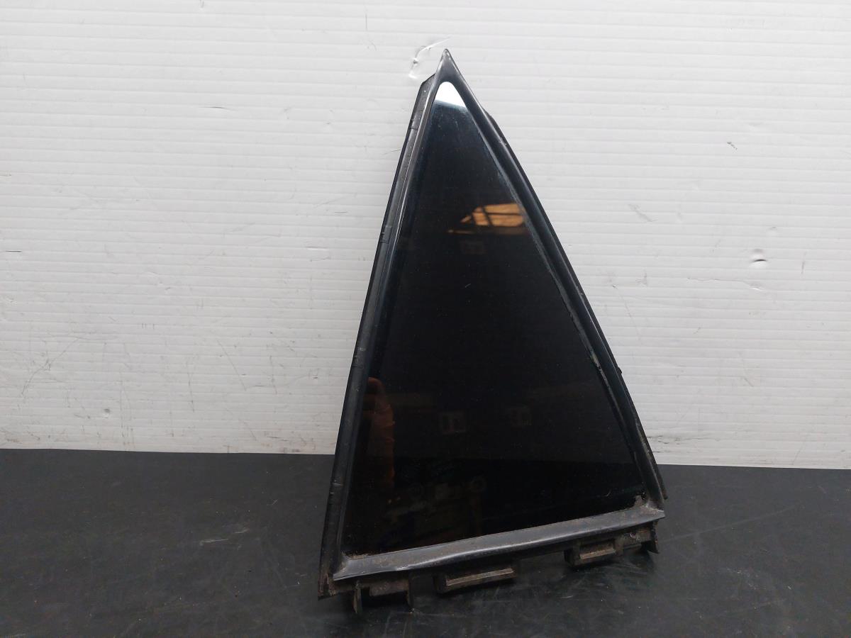 Right rear triangle window TOYOTA Auris Hatchback (_E15_)