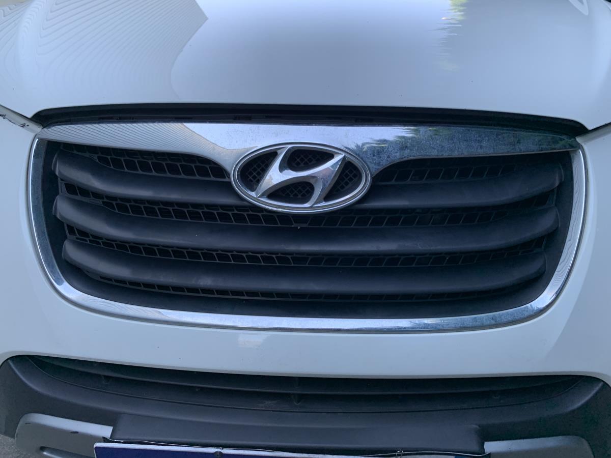 Rejilla delantera HYUNDAI Santa Fé II (CM) Imagem-1