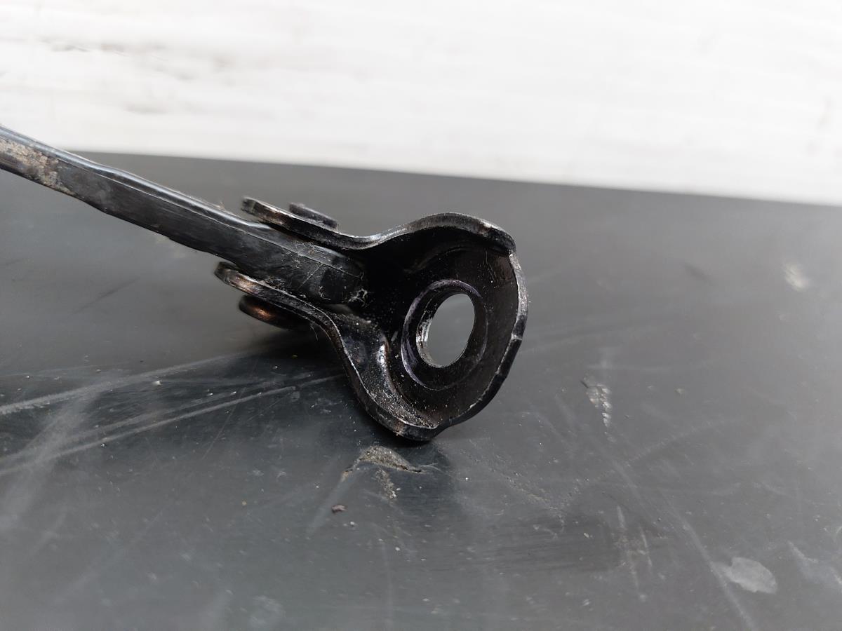 Left front Door limiter  MAZDA 6 Sedan (GJ, GL) Imagem-2