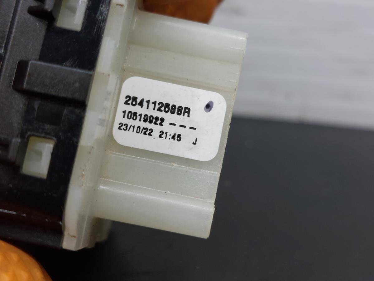 Comando / botão / interruptor vidros frente direito DACIA Jogger Imagem-3