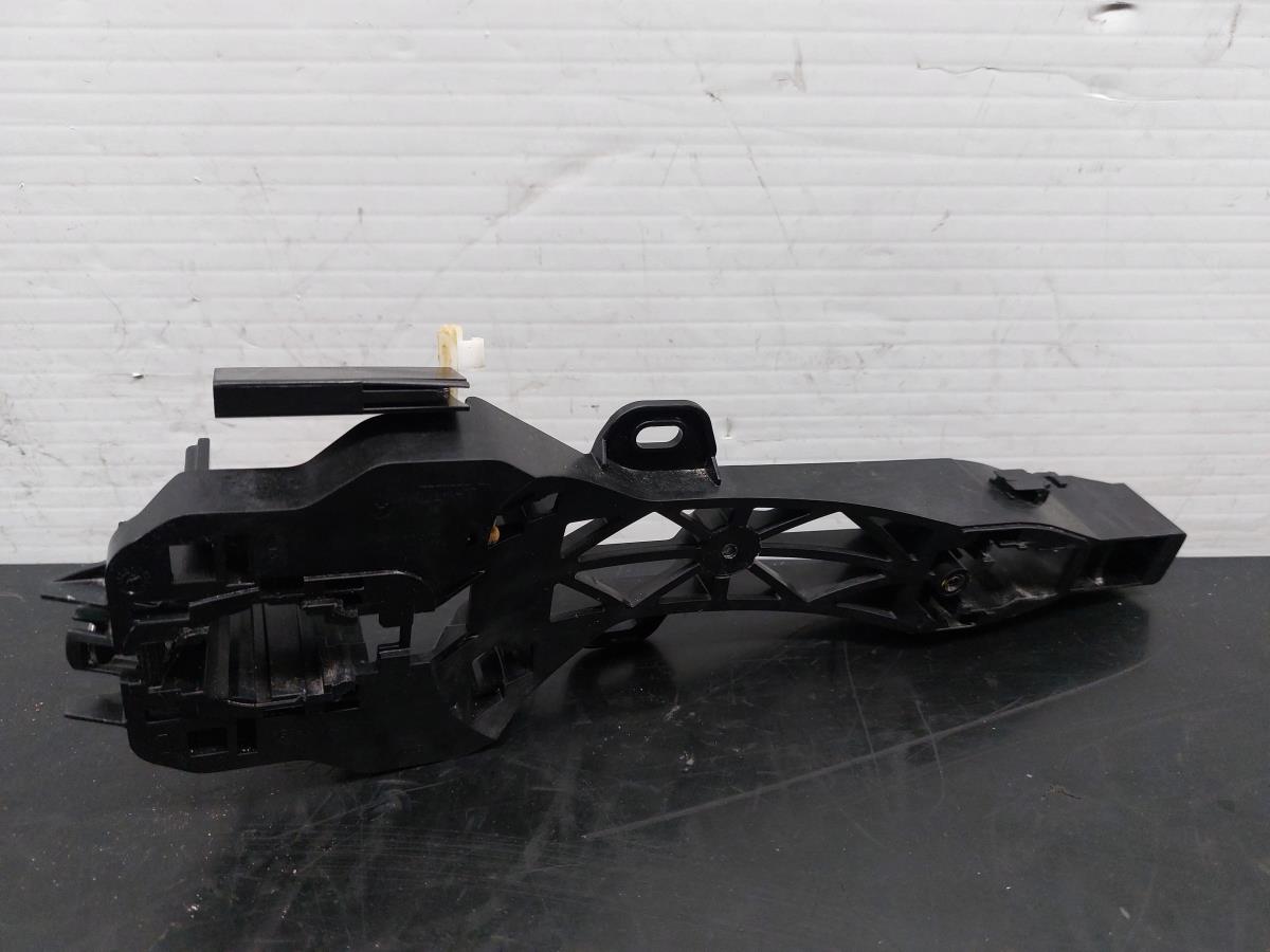 Suporte puxador porta frente direito DACIA Jogger