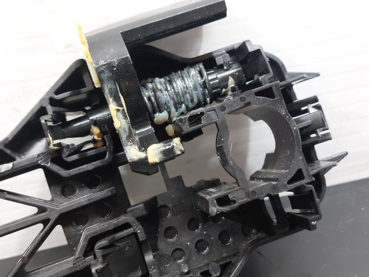 Suporte puxador porta frente direito DACIA Jogger Imagem-2