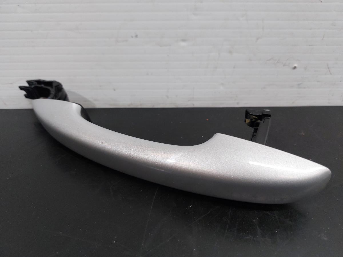 Puxador porta frente direita DACIA Jogger Imagem-1