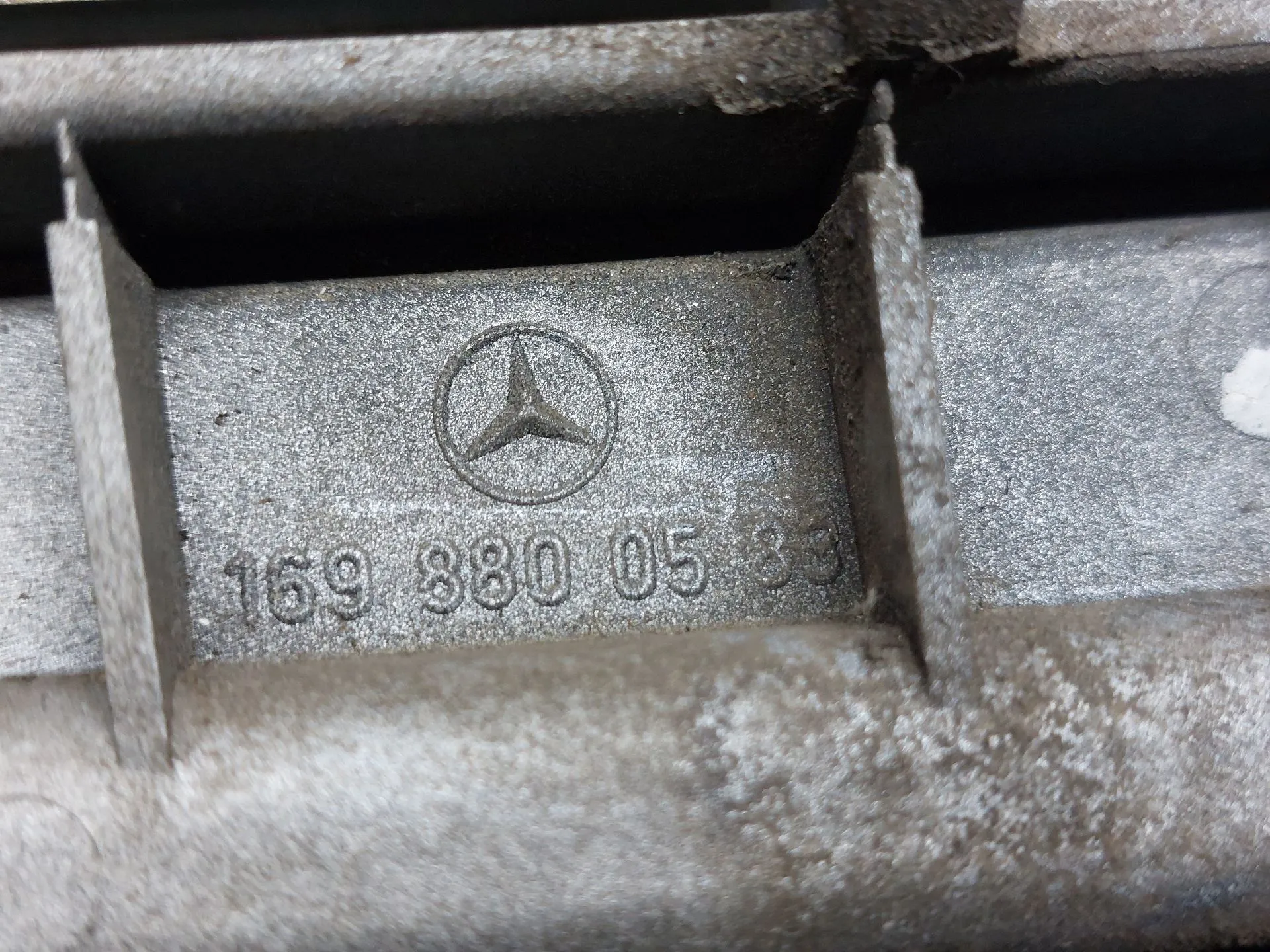 Rejilla delantera MERCEDES-BENZ Classe A (W169) Imagem-12