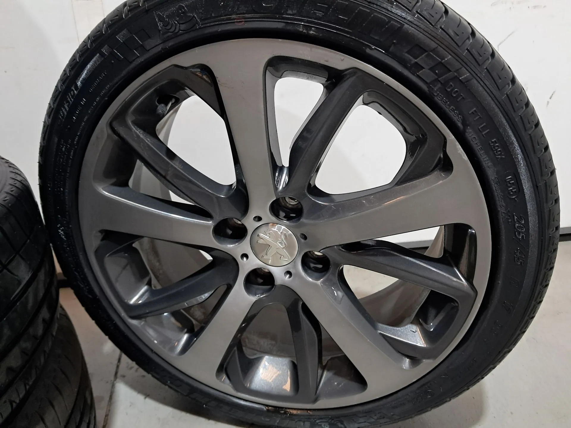 Set di cerchi PEUGEOT 208 Imagem-2