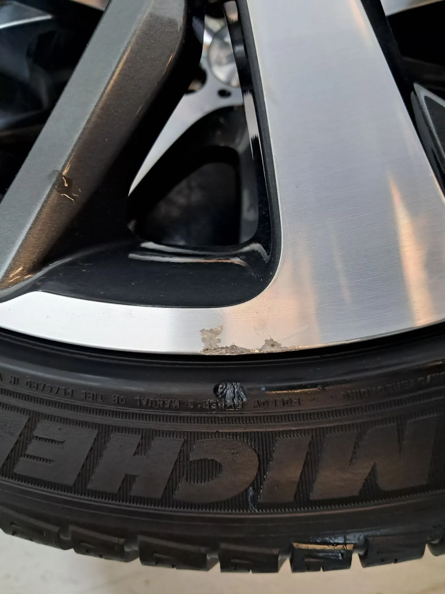 Set di cerchi PEUGEOT 208 Imagem-4