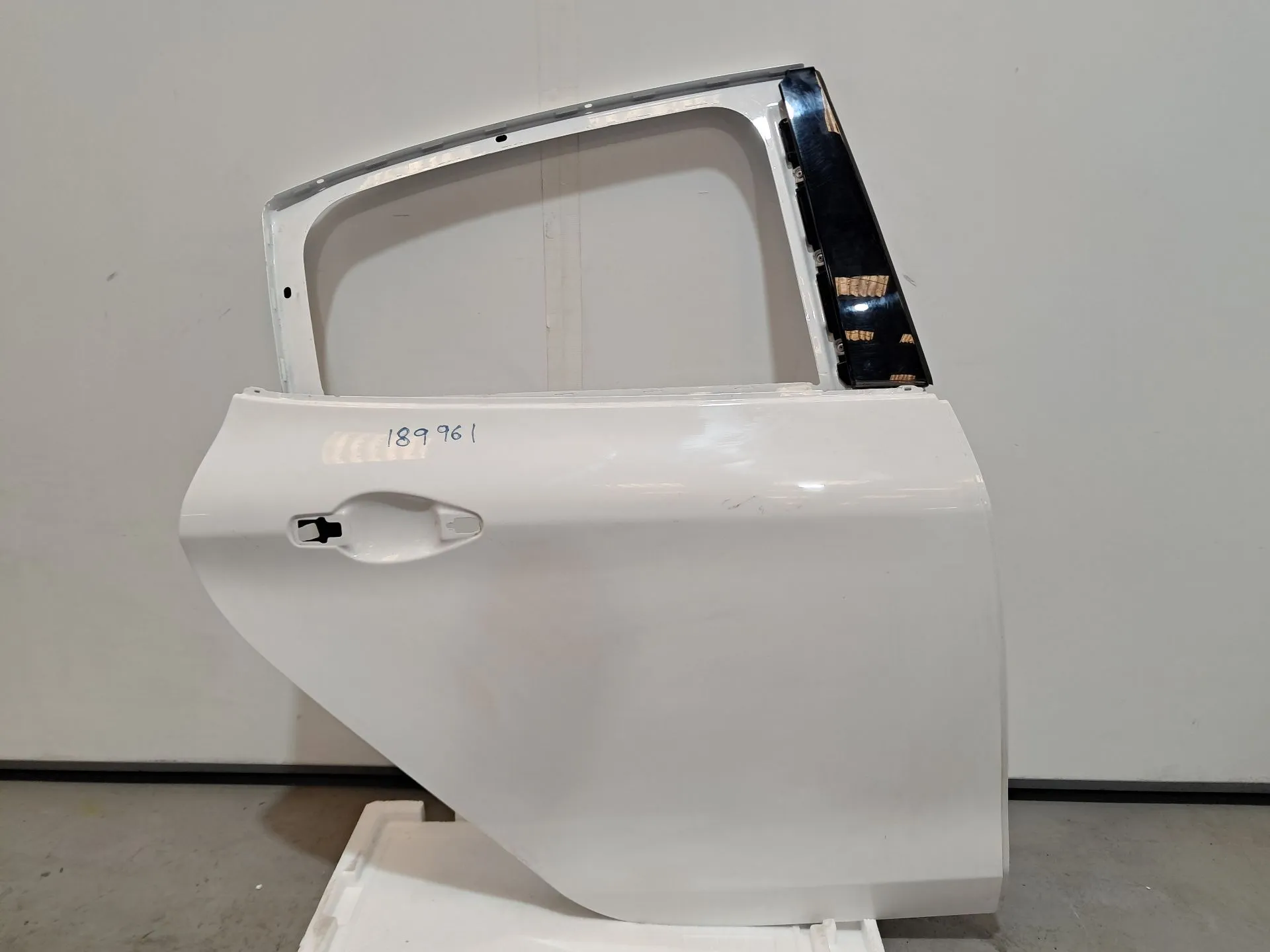 Puerta Trasero Derecho PEUGEOT 208
