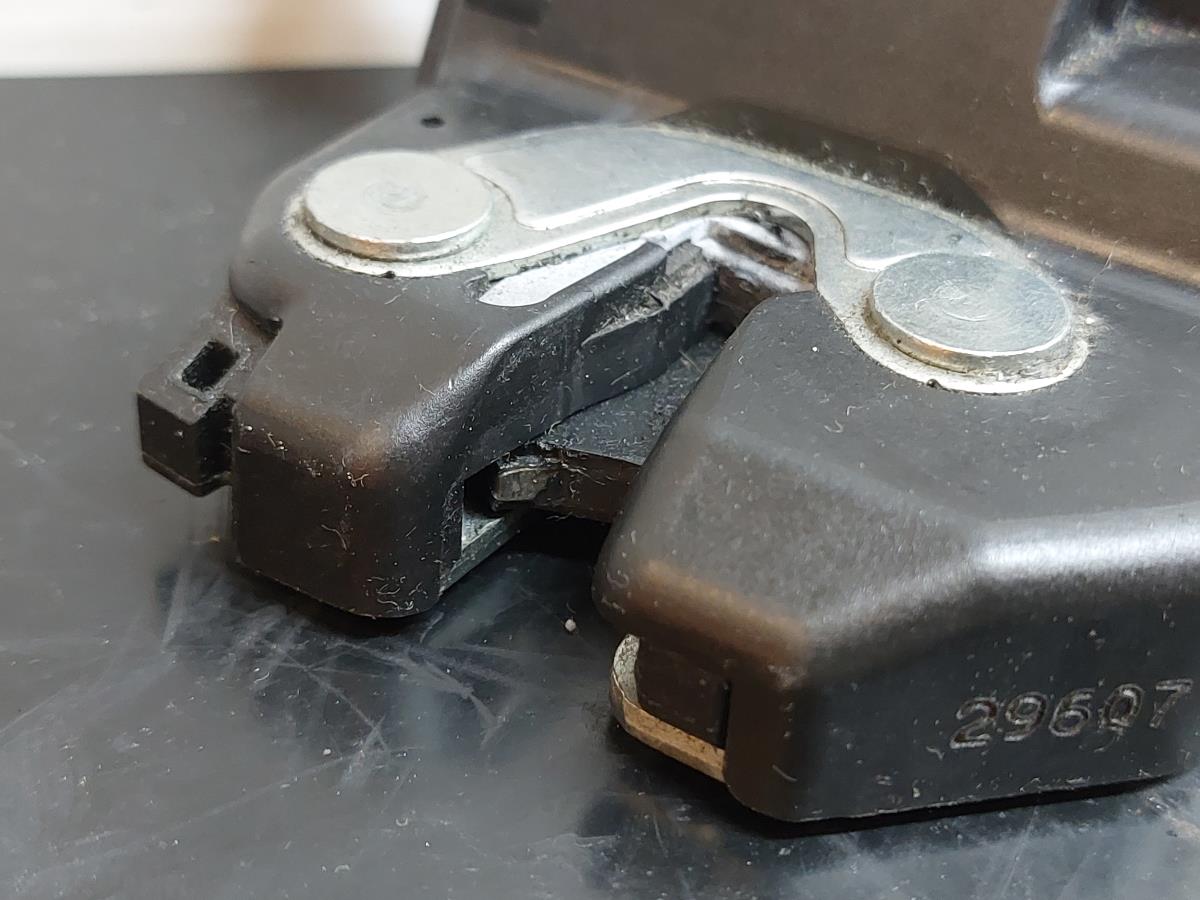 Tailgate Lock /Latch FIAT Grande Punto (199_) Imagem-3