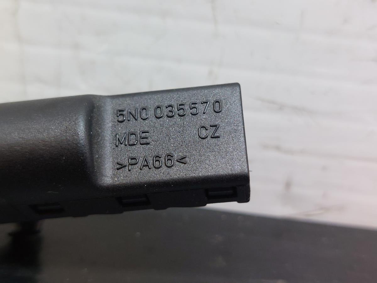 Amplificateur Antenne VOLKSWAGEN Golf VI (5K1) Imagem-1